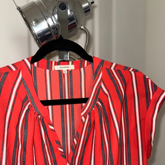 Nordstrom Blouse Pleione Red Grey Stripe detail with Short Sleve like New - Picture 3 of 11